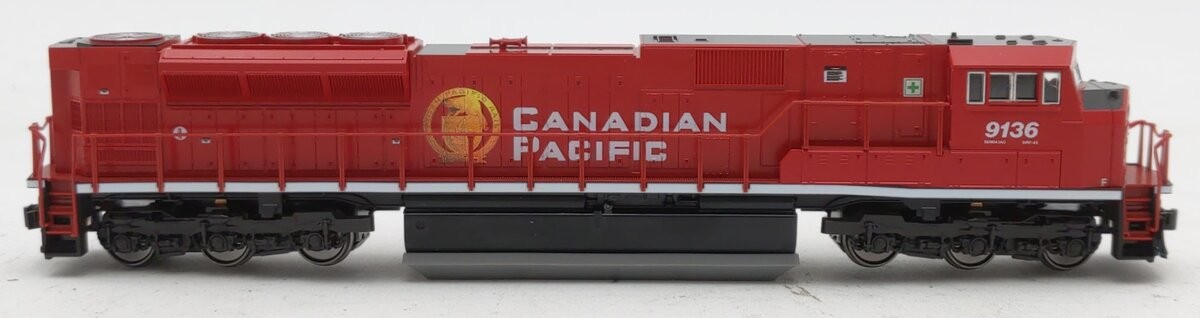 Kato 176-5626 N CP SD90/43MAC Diesel Locomotive Standard DC #9136