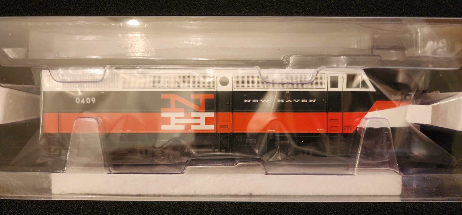 RAPIDO 37529 HO ALCO Diesel FA-1 New Haven RR 0409 McGinnis ESU DCC & SOUND