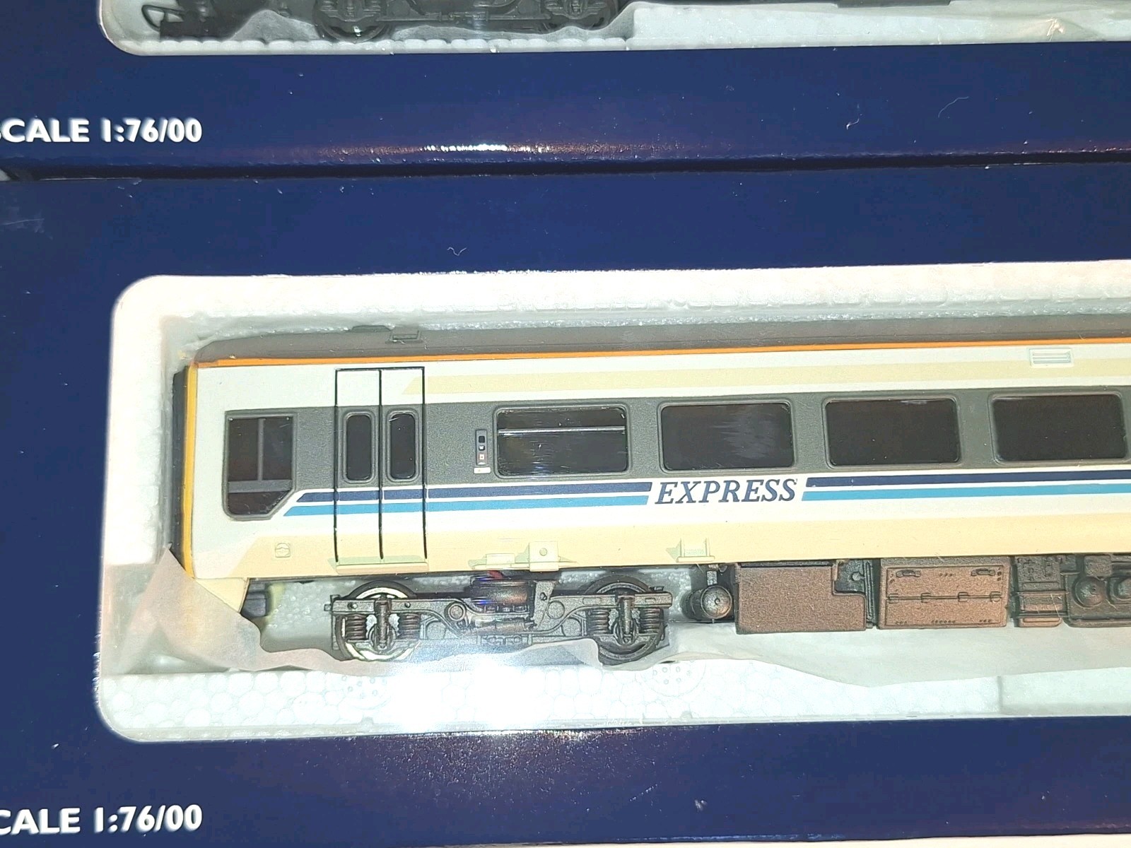 Bachmann 31511 Regional DMU. New Old Stock. Mint Cond.2 Rail DC. Boxed. OO Scale