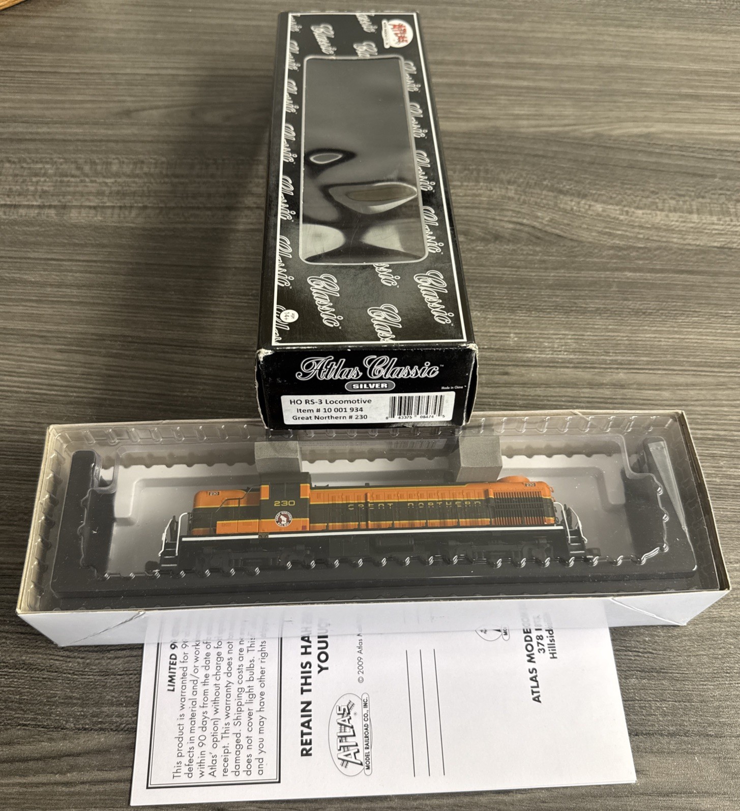 Atlas Classic Silver HO #10001934 RS-3 Locomotive Great Northern #230 – NIB!