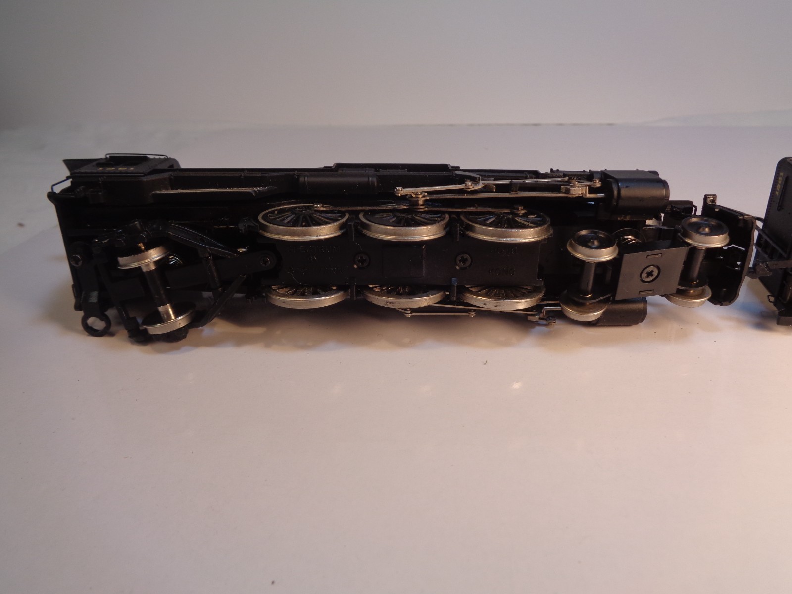 HO Bachmann Spectrum Pre-War PRR K-4 Pacific Steam Engine #1361-Needs Repair