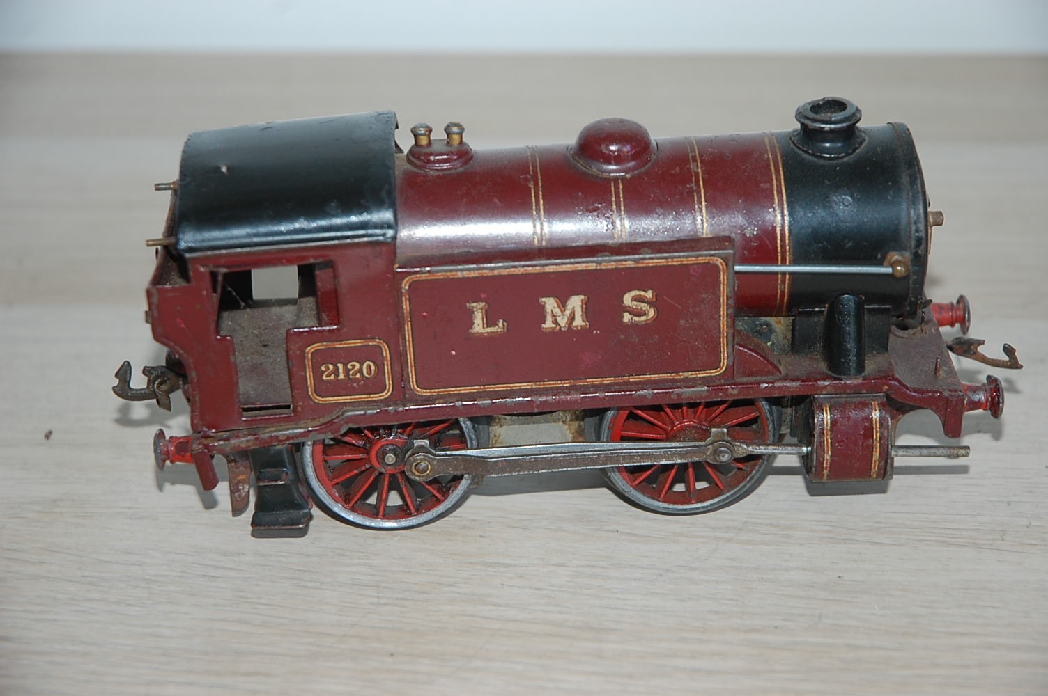 HORNBY O GAUGE CLOCKWORK No 1 SPECIAL TANK LOCOMOTIVE IN RED LMS LIVERY