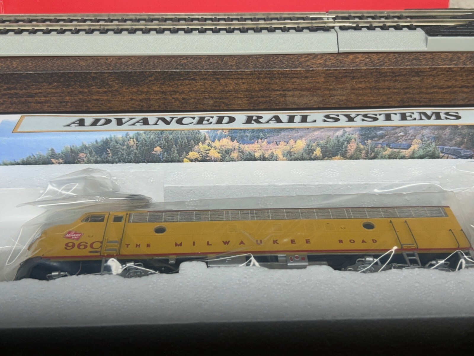 MILWAUKEE ROAD YELLOW FP7A – C unit #96C – DCC / QUANTUM SOUND HO Scale NEW OOP