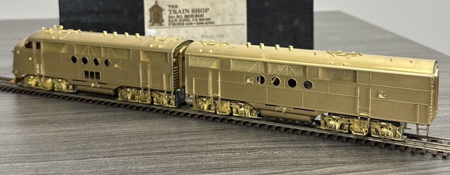 The Train Shop HO Brass E.M.D. FT A&B Diesel Locomotive Set – MINT & Unpainted!