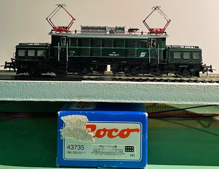 HO ROCO 43735 OBB AUSTRIAN 1020 027-7 ELECTRIC LOCOMOTIVE