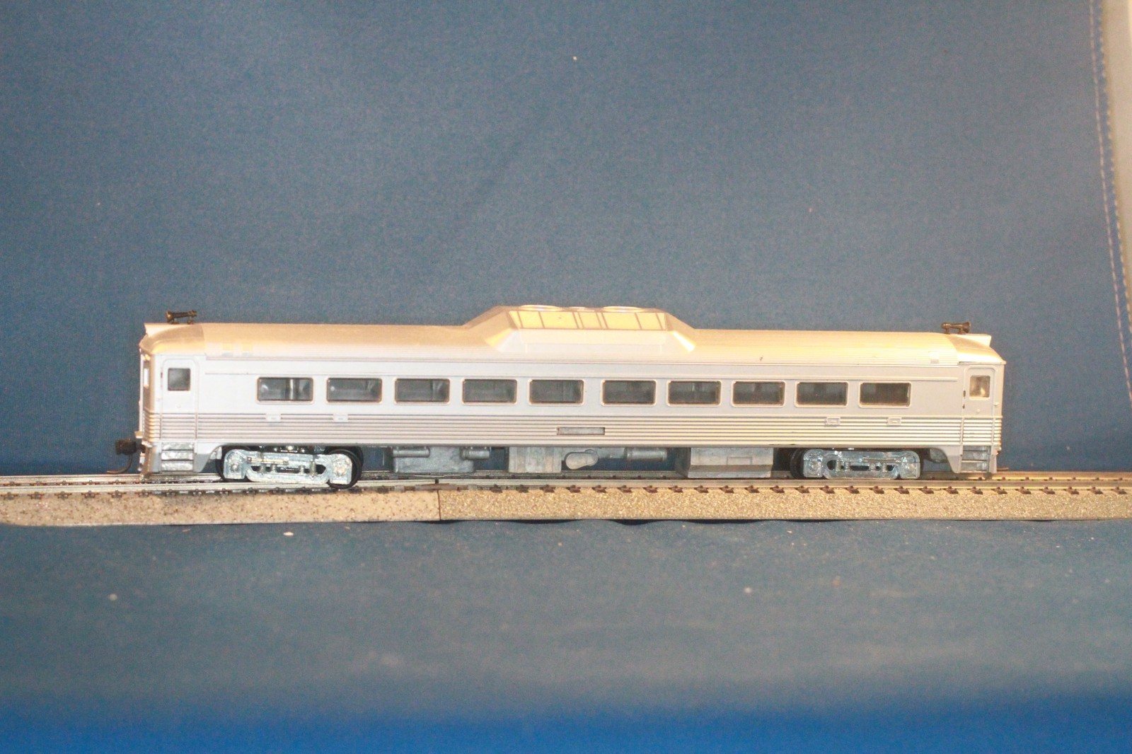 JP HO Athearn Budd RDC-3 Rail Diesel Car New Haven No Roadname – Unpowered