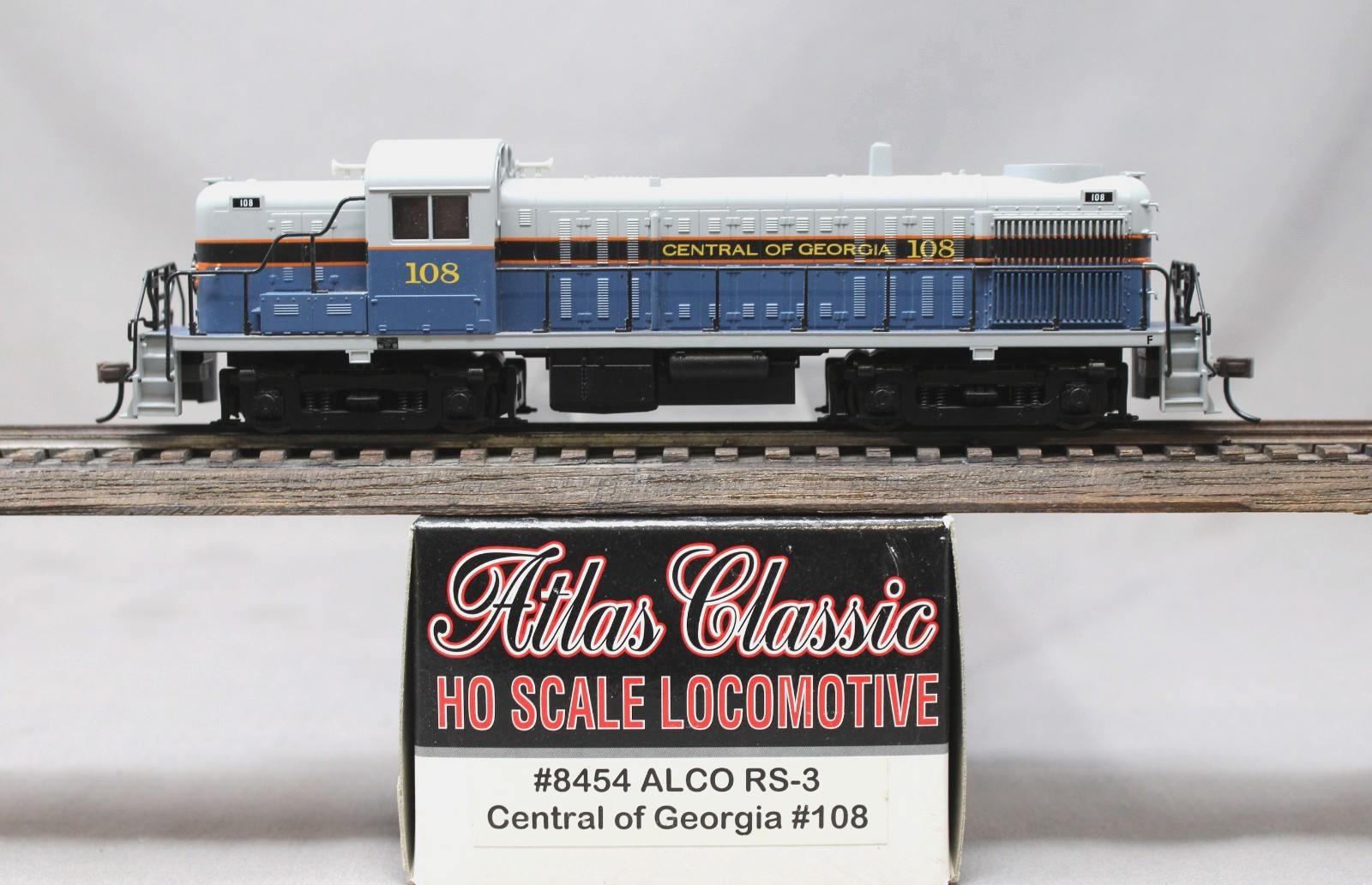 ATLAS Classic #8454 Central of Georgia CofG Alco RS-3 Diesel #108, Runs Well C8