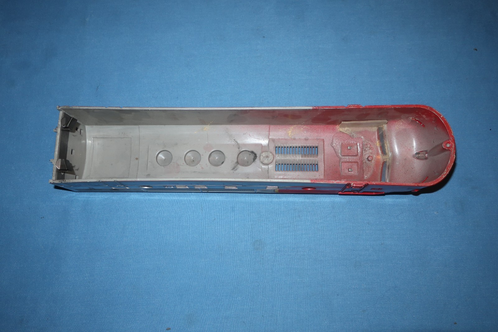 Lionel #2243 Santa Fe F3 Diesel Locomotive Shell