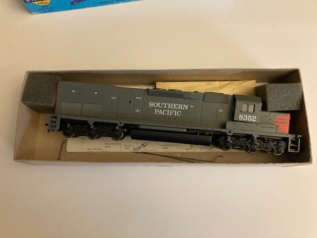 ATHEARN TRAINS IN MINIATURE 4501 SOUTHERN PACIFIC SD4OT-2 Diesel ORIGINAL BOX