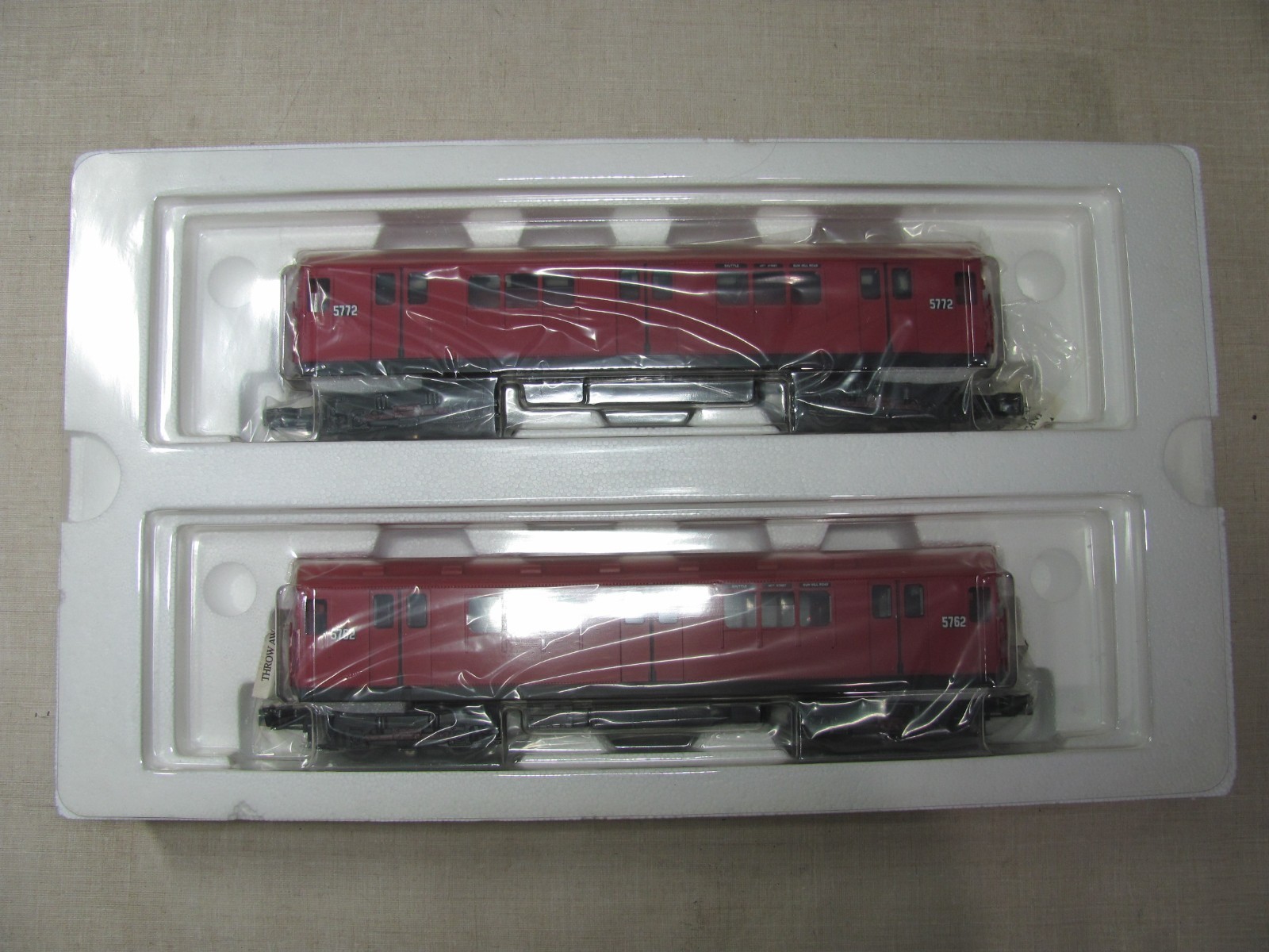 MTH RAIL KING METROPOLITAN TRANSPORTATION R-12 4-CAR SUBWAY SET PROTO-SOUND NOB