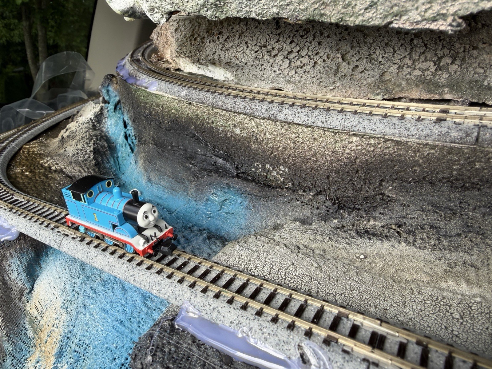 Bachmann Trains Thomas & Friends – Thomas The Tank Engine 1/160 Scale Locomotive