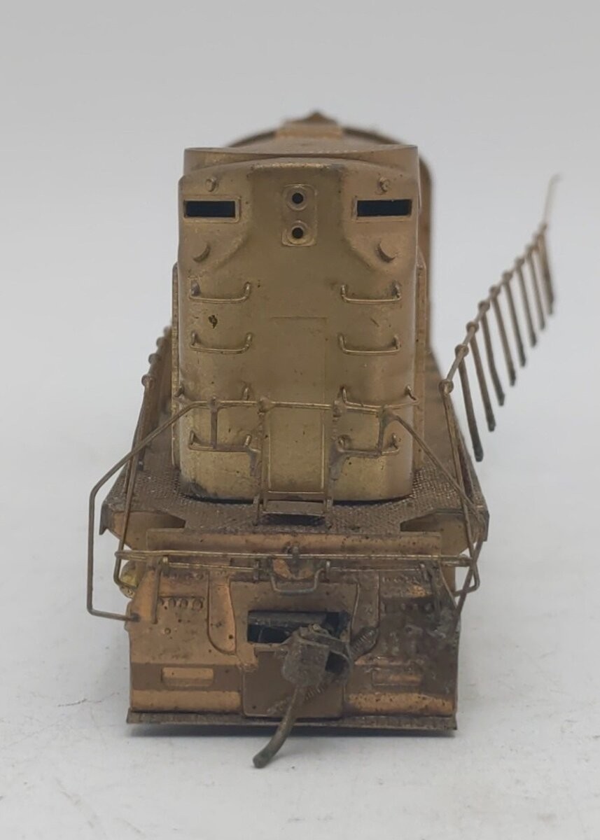 Alco Models D-114 HO Brass DL-600B High Hood Diesel Locomotive – Unpainted