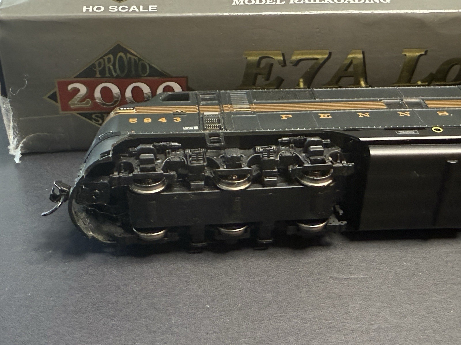 FOR PARTS Walthers Proto E7A Pennsylvania PRR 5843 DCC HO Green Gold 920-40986