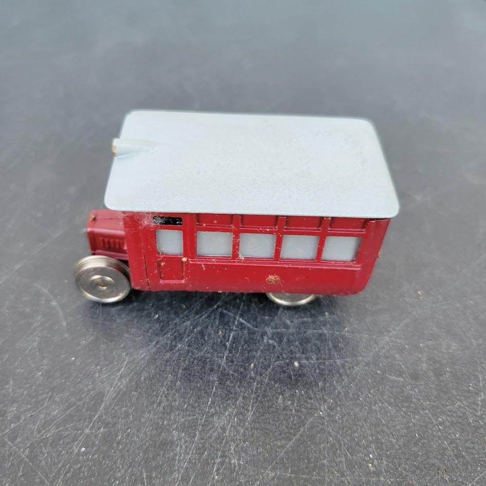N Scale 0-4-0 Red Trolley Diesel Locomotive Plastic Steel Model Train N Gauge