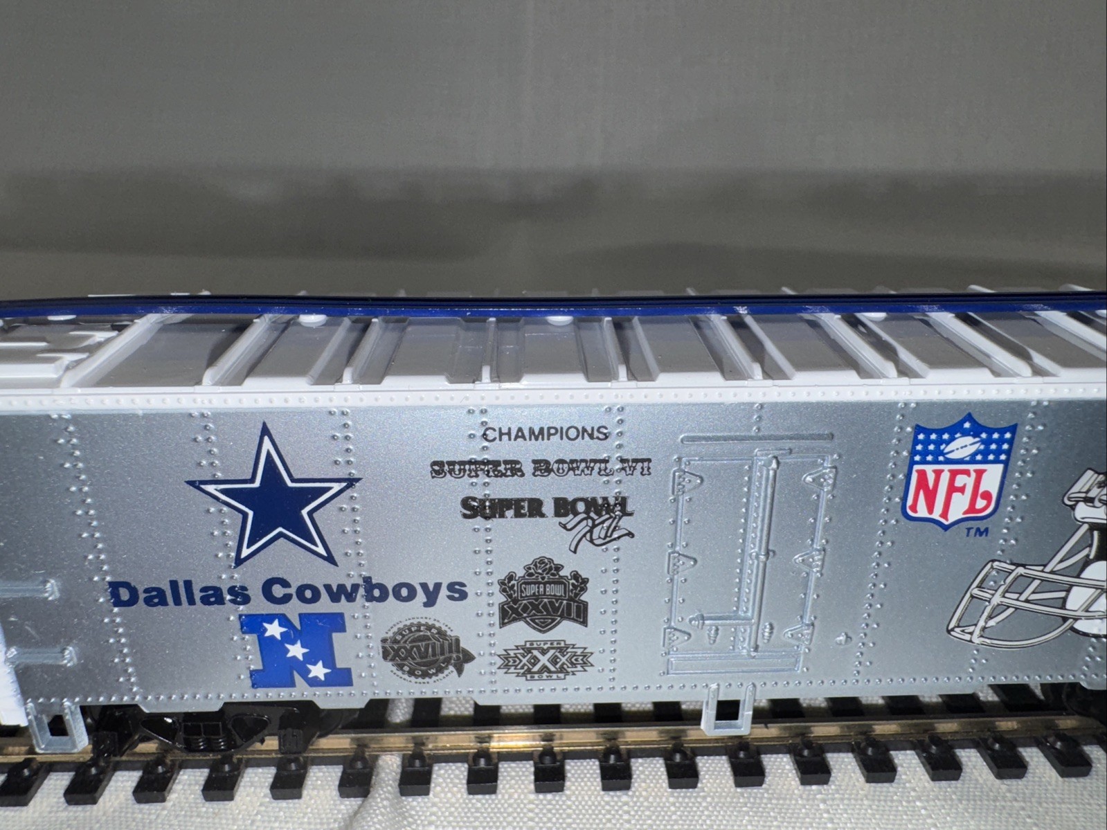 NFL Dallas Cowboys SB XXX Mantua Collections 733-932 Heavy 41′ Steel Reefer Car