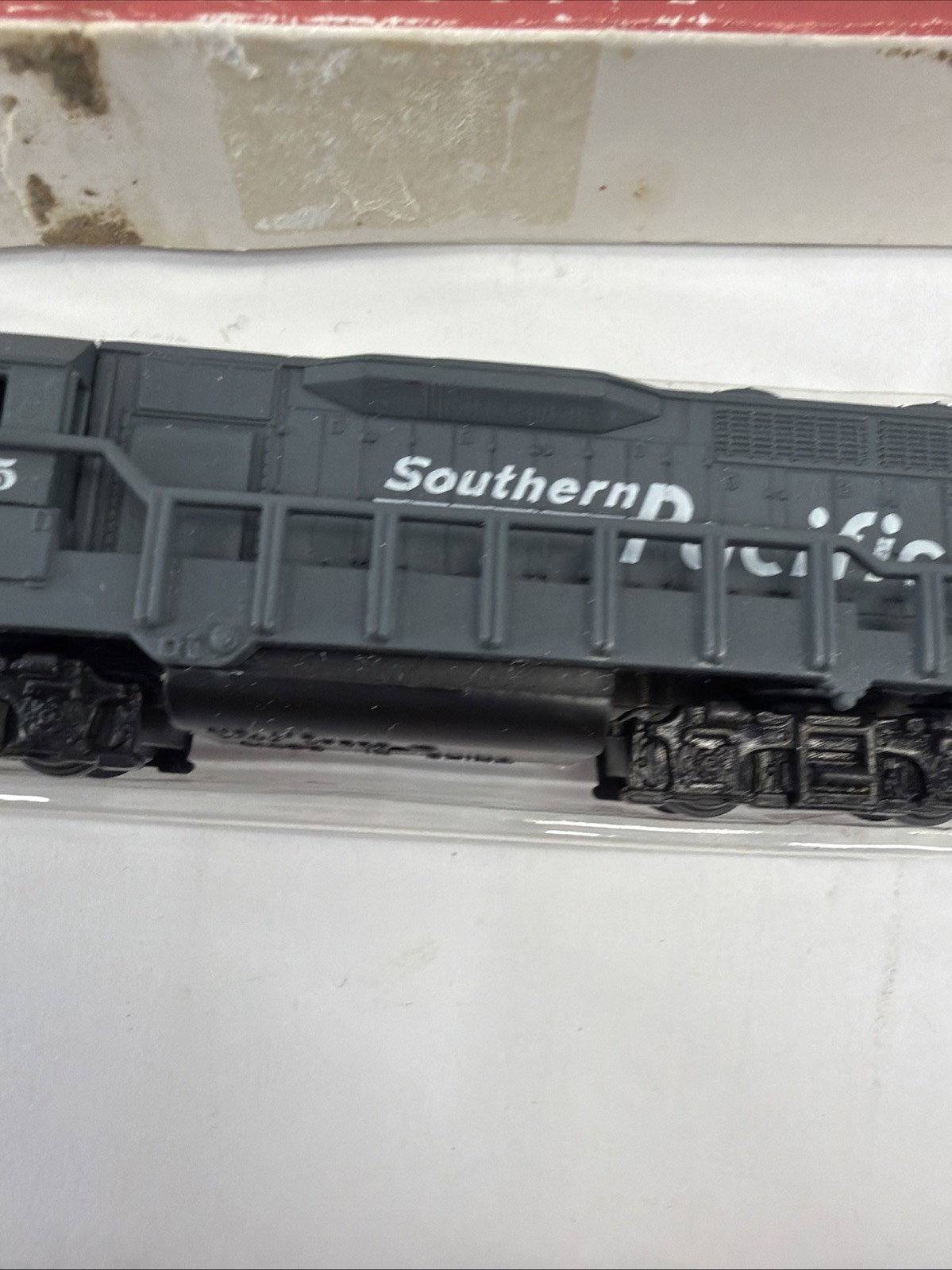 High Speed 418 N-Scale Southern Pacific **Dummy** Locomotive #9725
