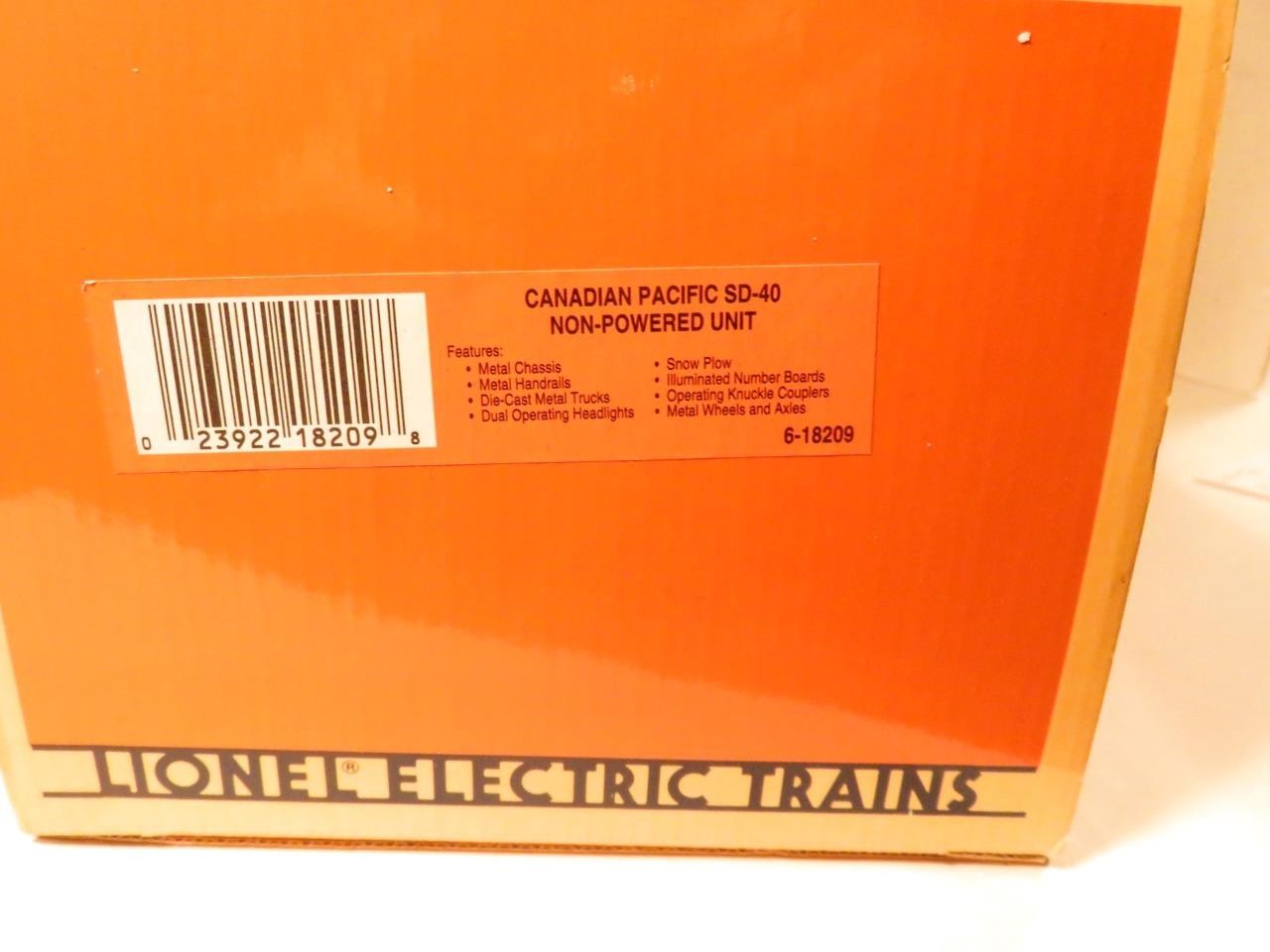 LIONEL TRAINS- 18209 C.P. RAIL SD-40 DUMMY OF C.P. RAIL SET- LN- BOXED – H1