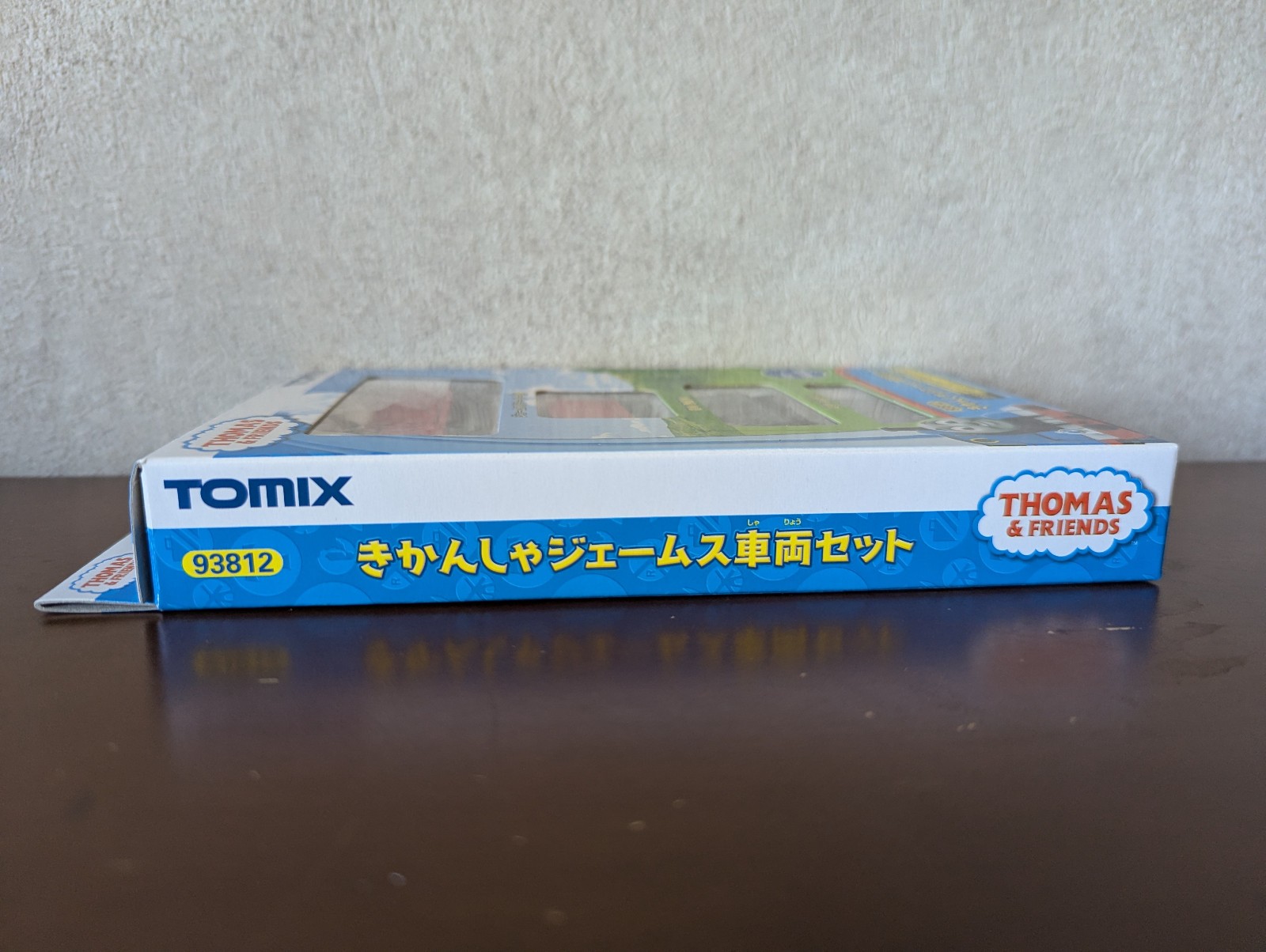 Tomix N-Gauge 93812 Thomas & Frend’s James The Red Engine Train – Model Railwa