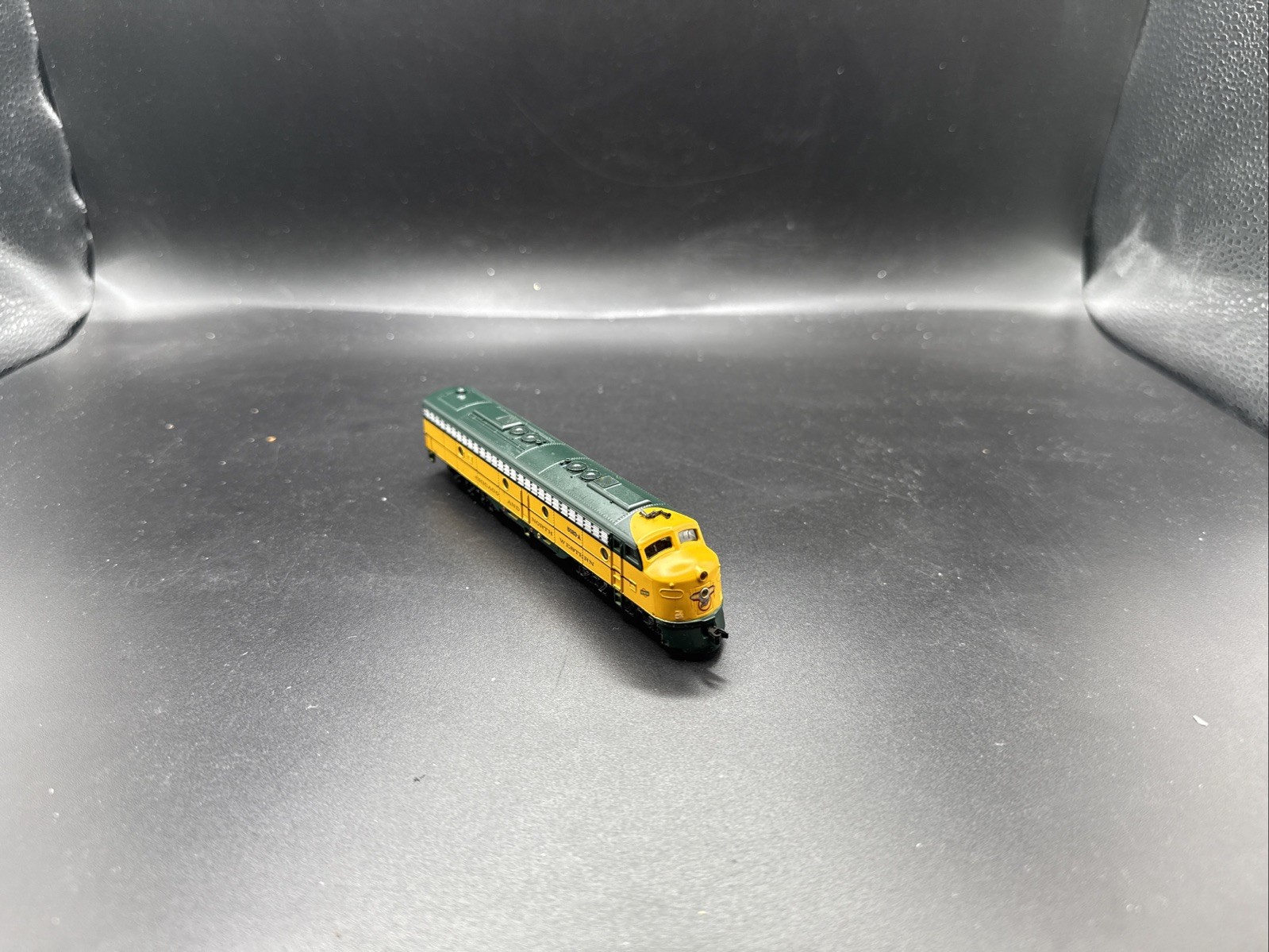 N scale Life Like E7A Chicago & North Western C&NW #5009A 7005 READ