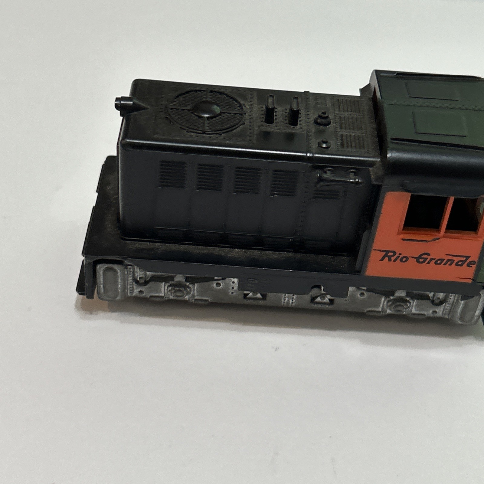 Athearn Lionel 1:87 Rio Grande ‘Hustler’ Rubber-Band Drive Diesel Loco Runs!