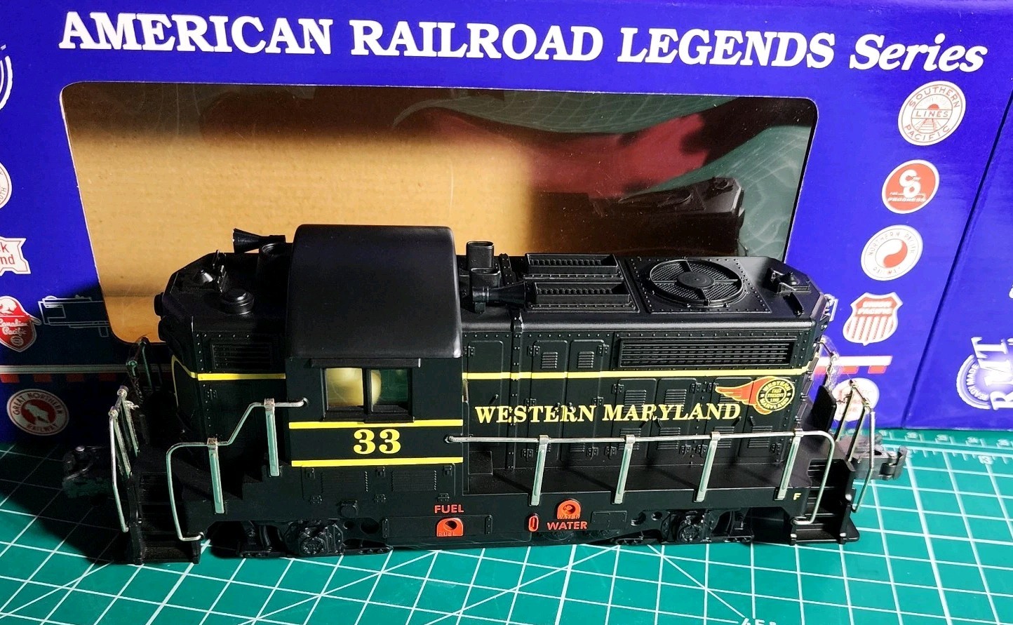 American Railroad Legends RMT-4331 Western Maryland GP Diesel O Loco NEW M49
