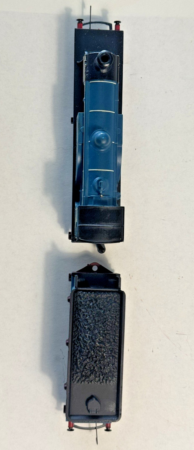 Triang Hornby Caledonian Railways 4-2-2 Locomotive No. 123 – R.354 (Boxed)