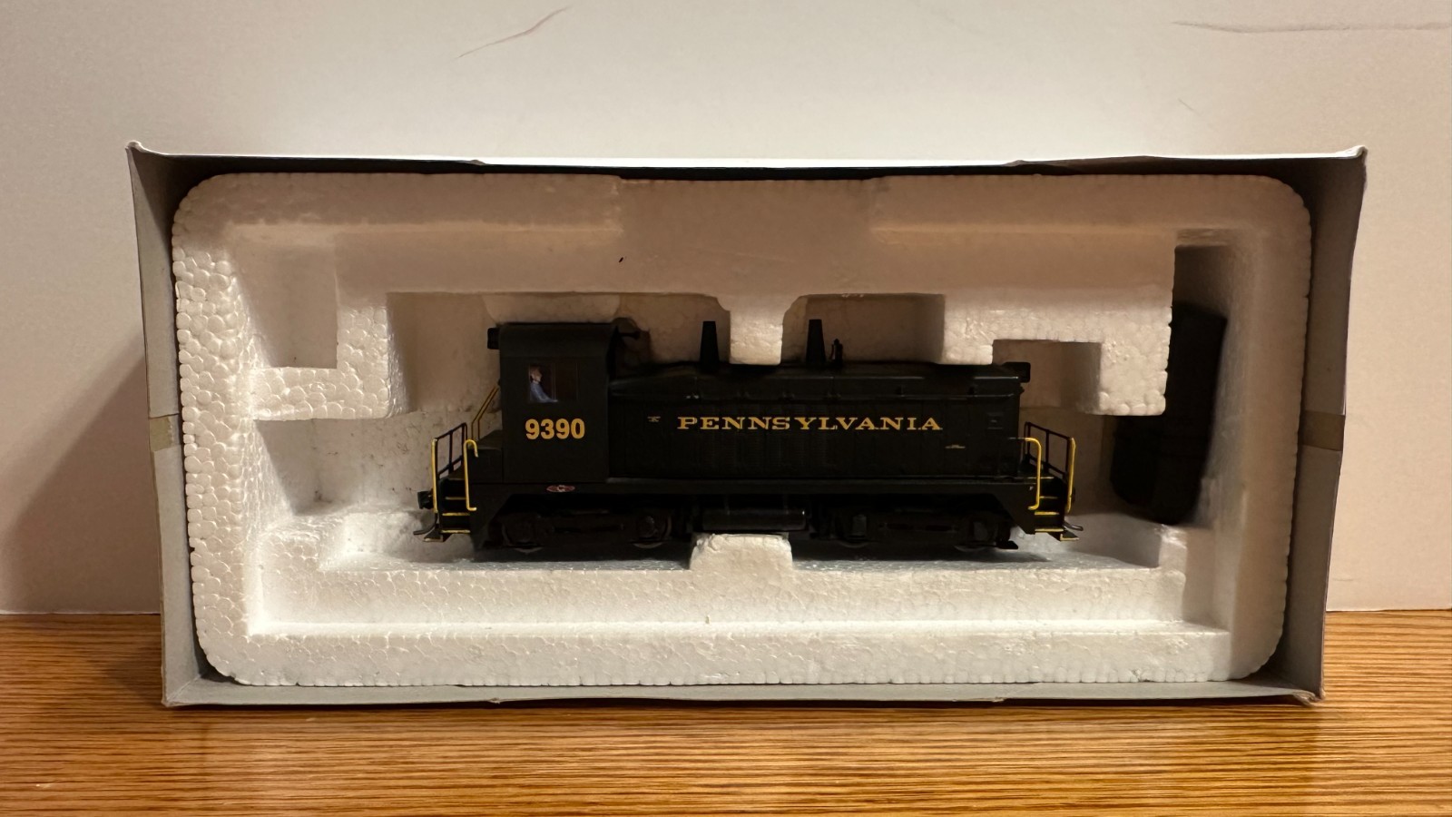 Broadway Limited Imports HO Scale PRR SW7 #9390 W/ QSI Upgrade Chip