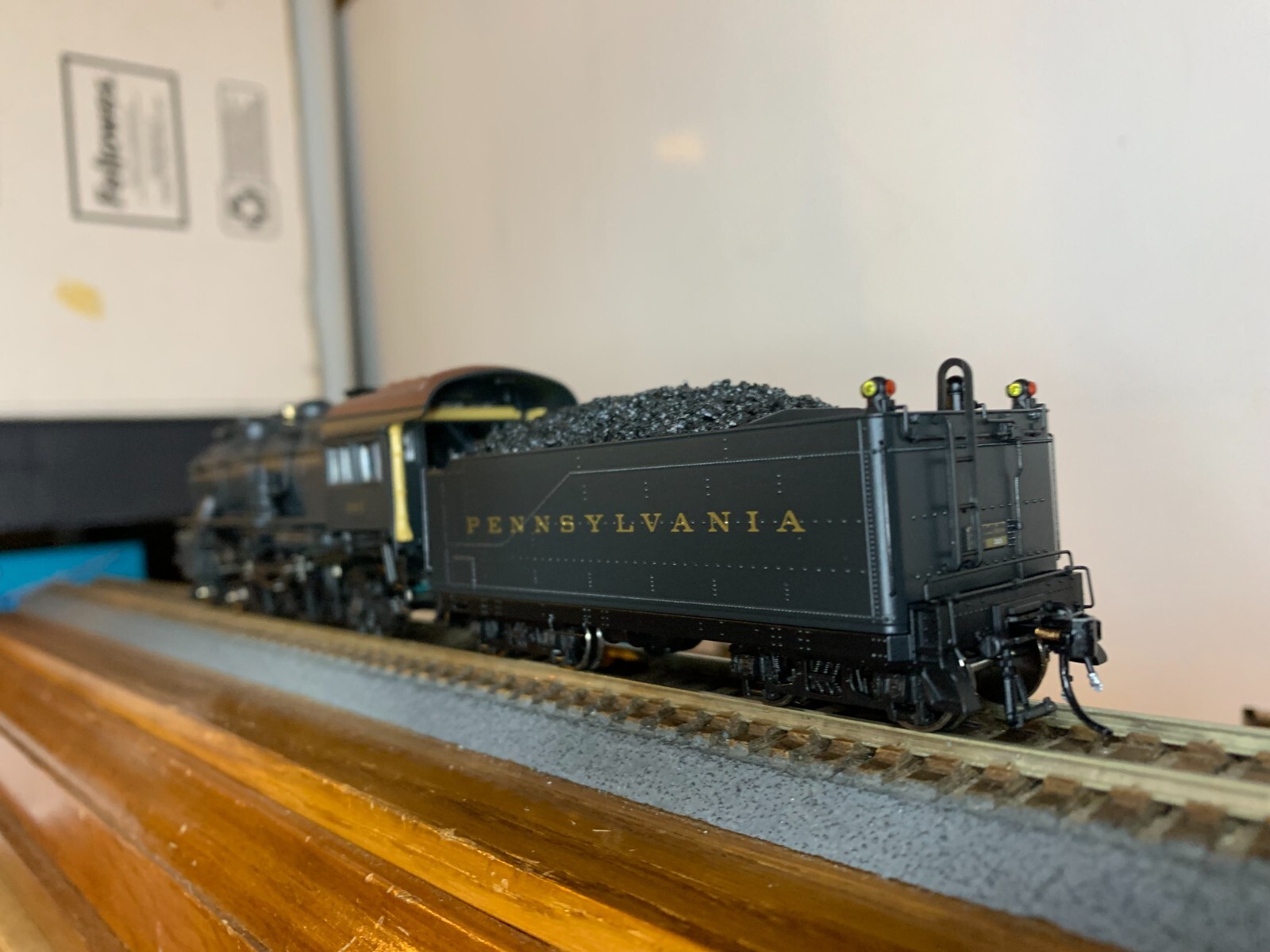 B.L.I. #6706 P.R.R. E-6 4-4-2 Steam Loco #393 Post War w/DCC & Sound H.O. 1:87