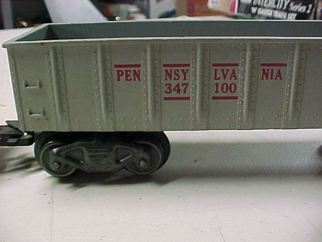 Marx #666 Locomotive with Southern Pacific Tender – Smoker – Runs Well & CARS