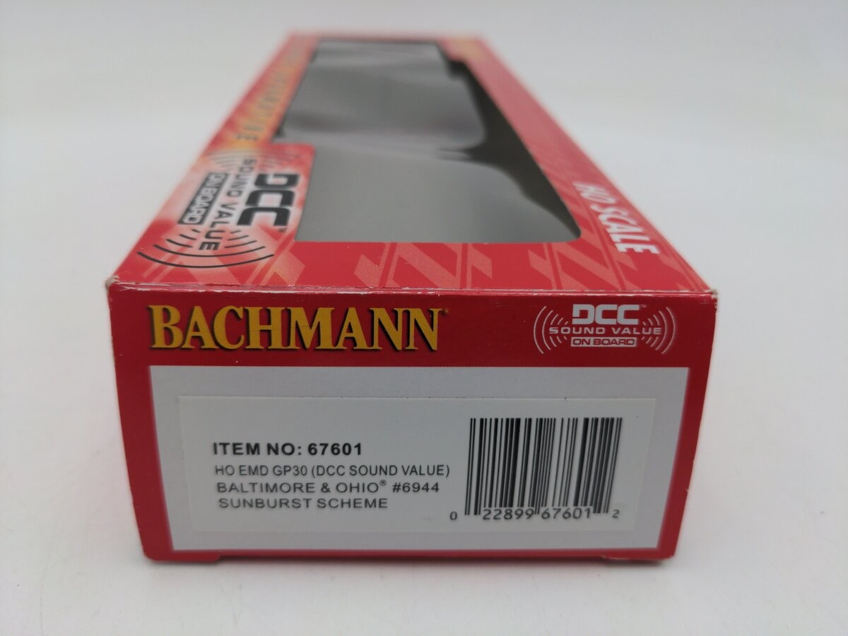 Bachmann 67601 HO Baltimore & Ohio EMD GP30 Diesel Loco #6944 w/ Sound & DCC LN