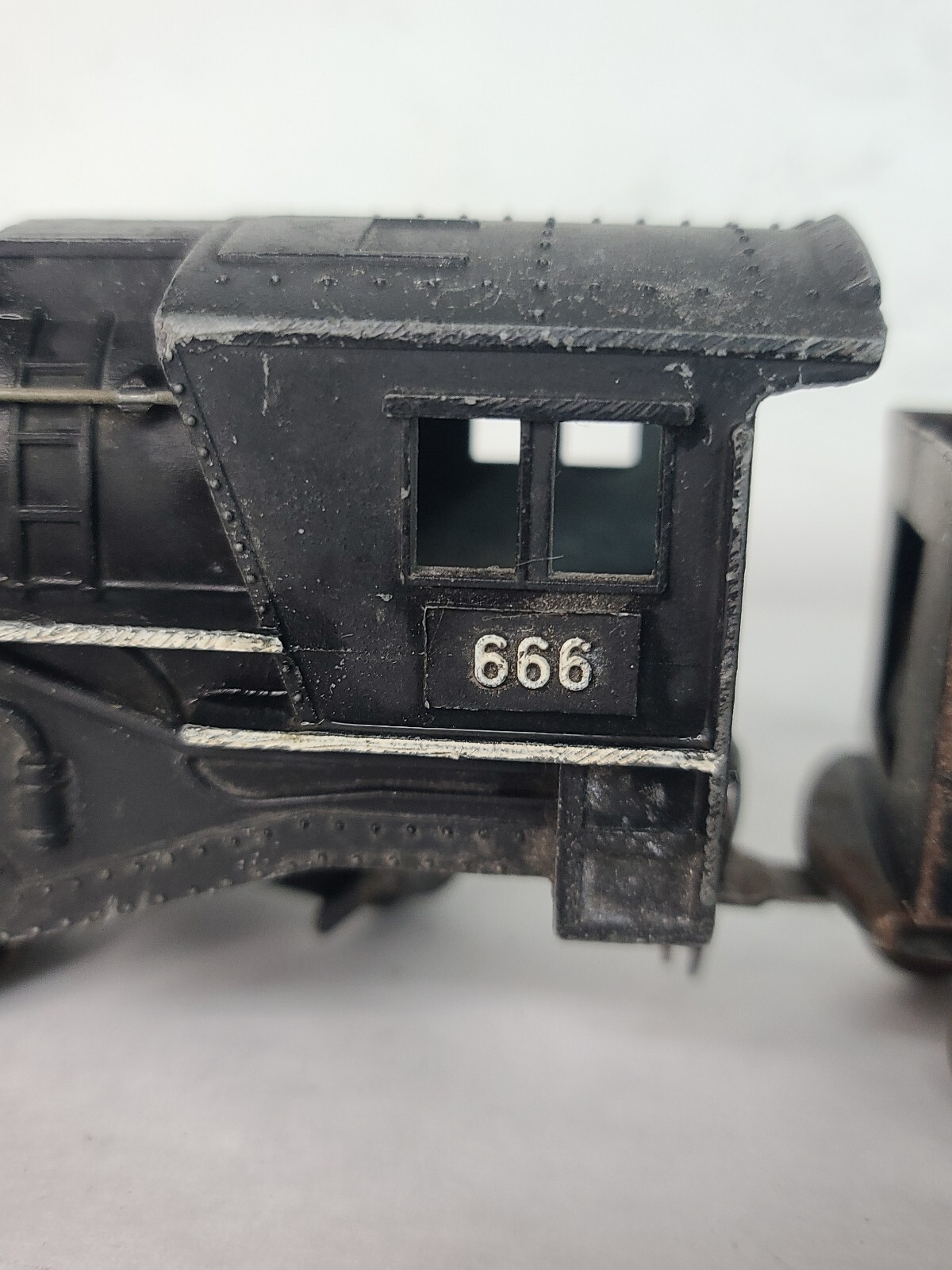 Working #666 Marx O Cast Metal 2-4-2 Steam Locomotive Tender Boxcar & Caboose