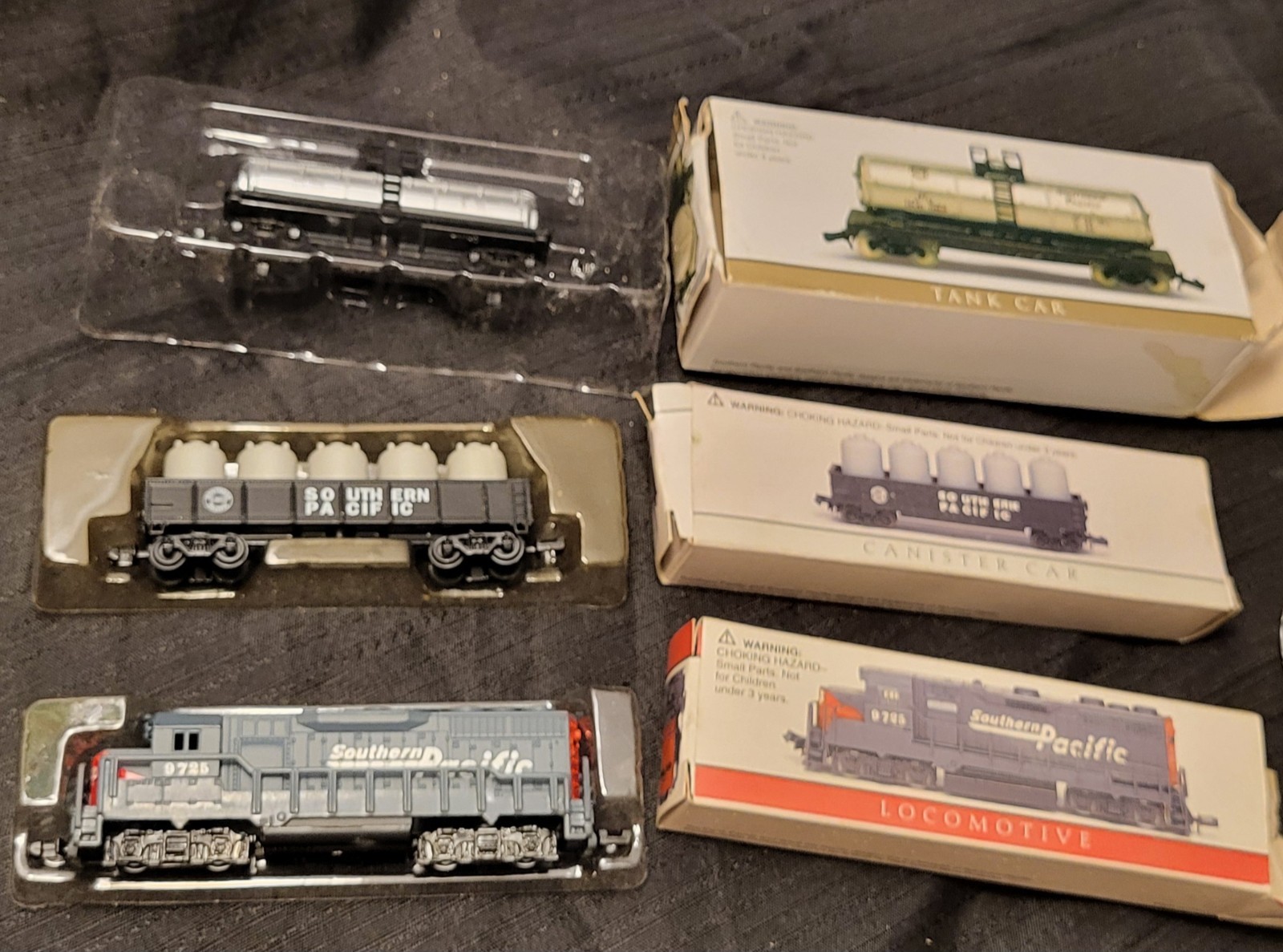 3pc Lot Southern Pacific Locomotive # 9725 Canister & Tank Car N Scale 418