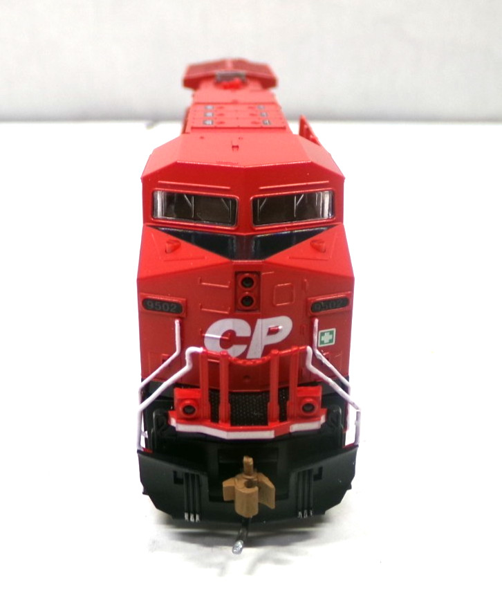 N scale Kato CP Rail AC4400 CW diesel engine in orig box (lot N 35)