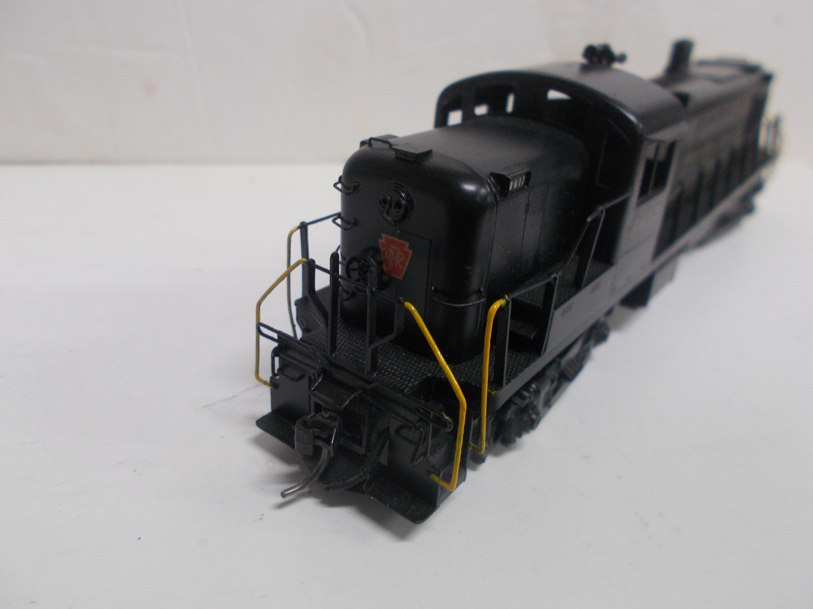ALCO # D-129 ~BRASS~PENNSYLVANIA RS-3 LOCOMOTIVE # 8617 ~RUNS GOOD~READ~HO SCALE