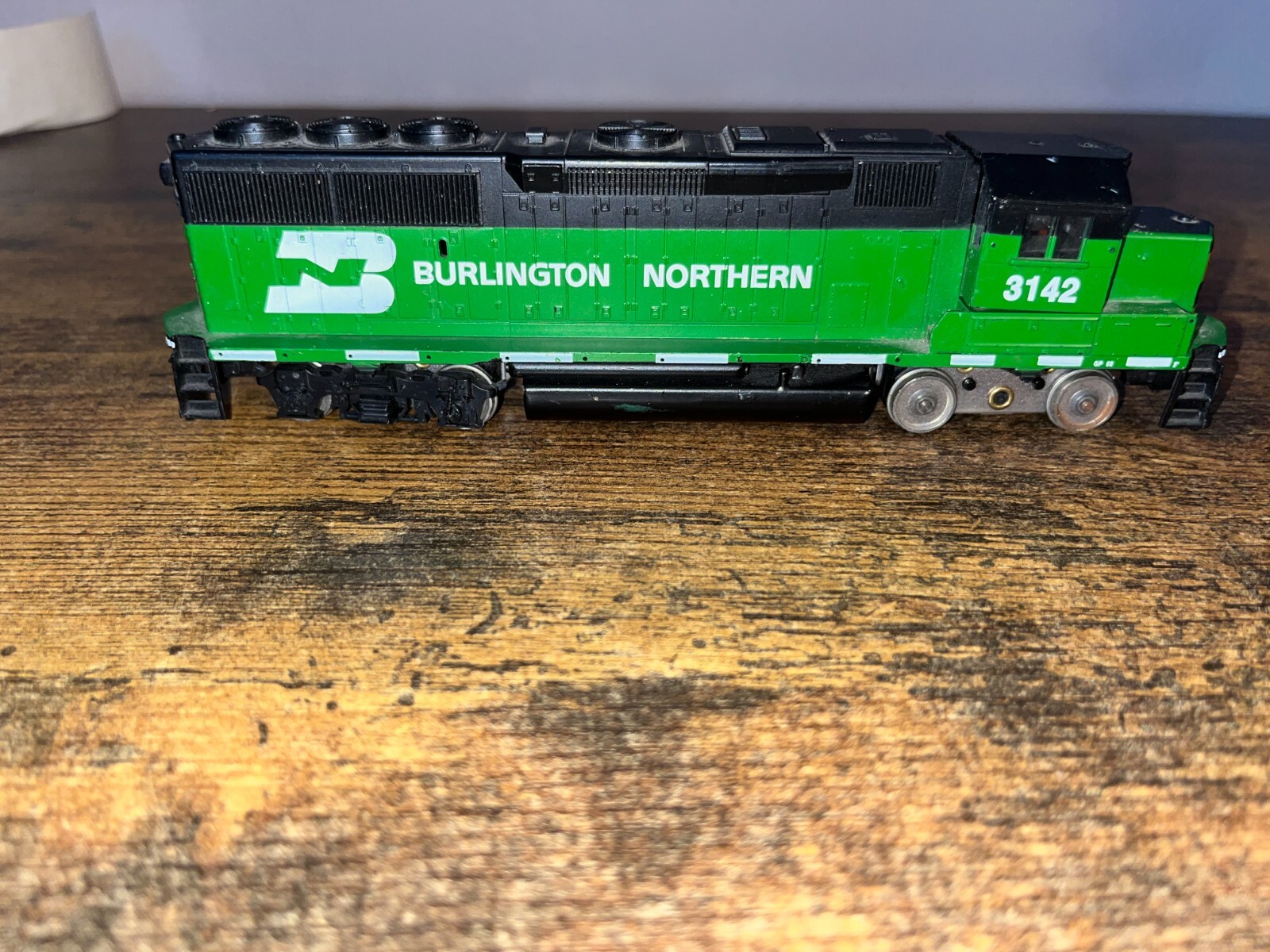 HO Burlington Northern train 7123 Athearn Walthers? green/black see description