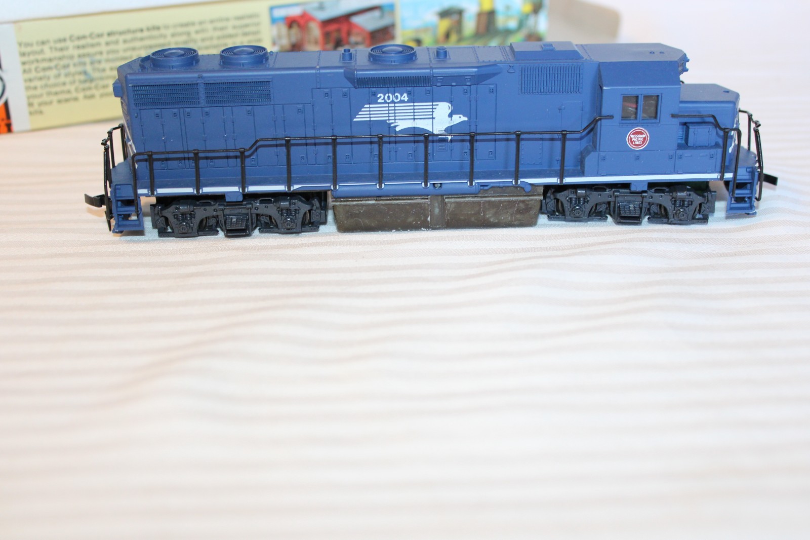 HO Scale Con-Cor, GP-38 Diesel Locomotive, Missouri Pacific, Blue #2004