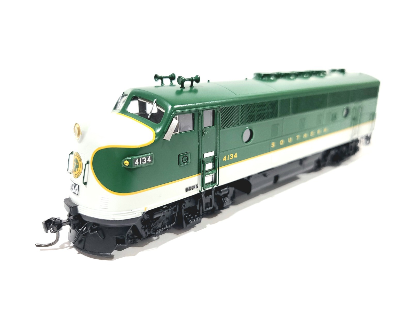 Division Point Ajin SR EMD F3A Southern Railway Green/Light Gray HO Brass Model