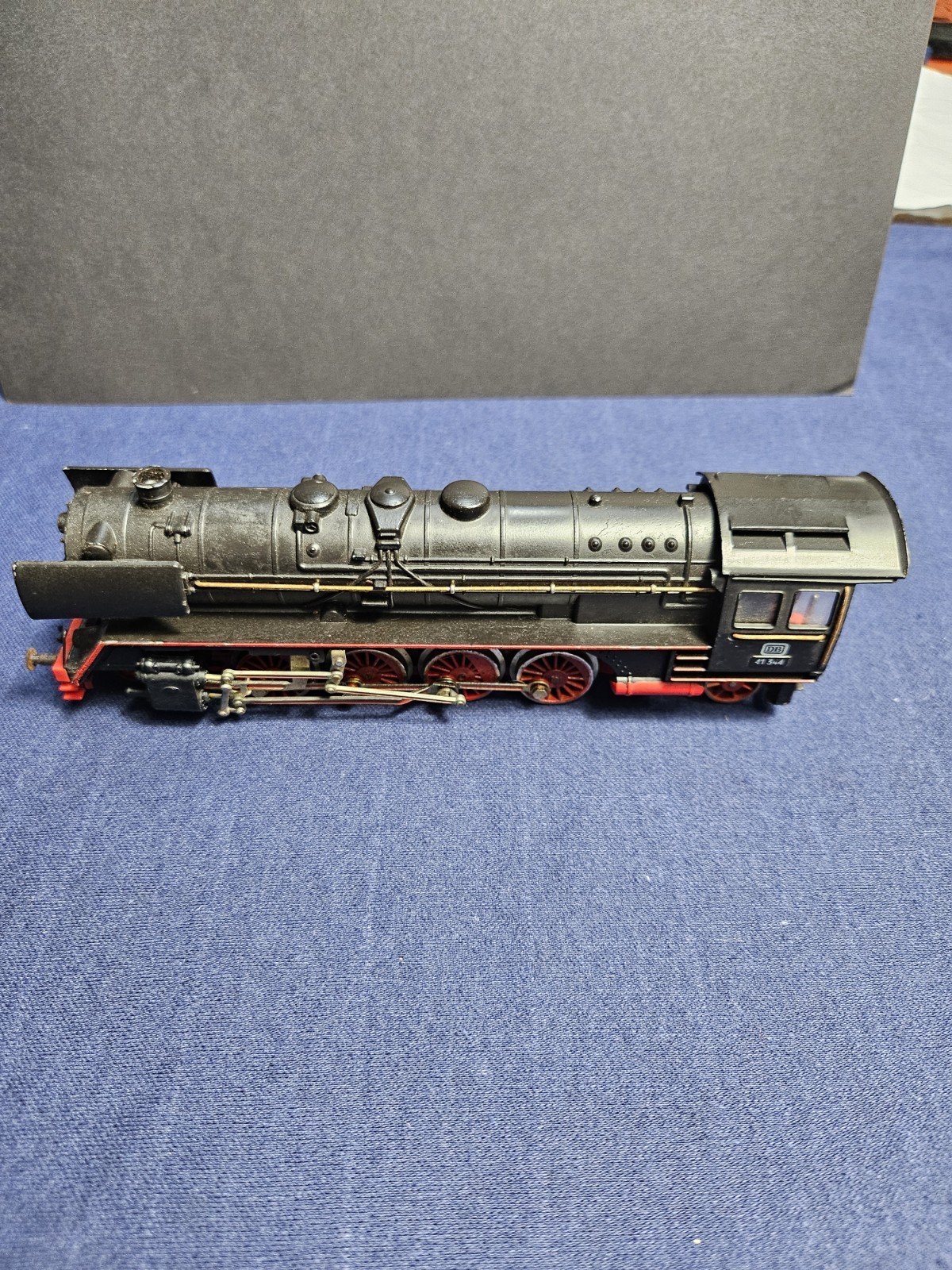 Fleischmann Germam STEAM LOCOMOTIVE Diecast Metal looks in good condition