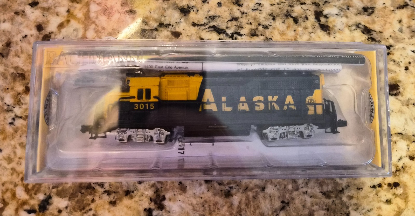 BACHMANN #63598 N Scale Diesel GP-40 8-Wheel Drive ALASKA, Track Tested In Box