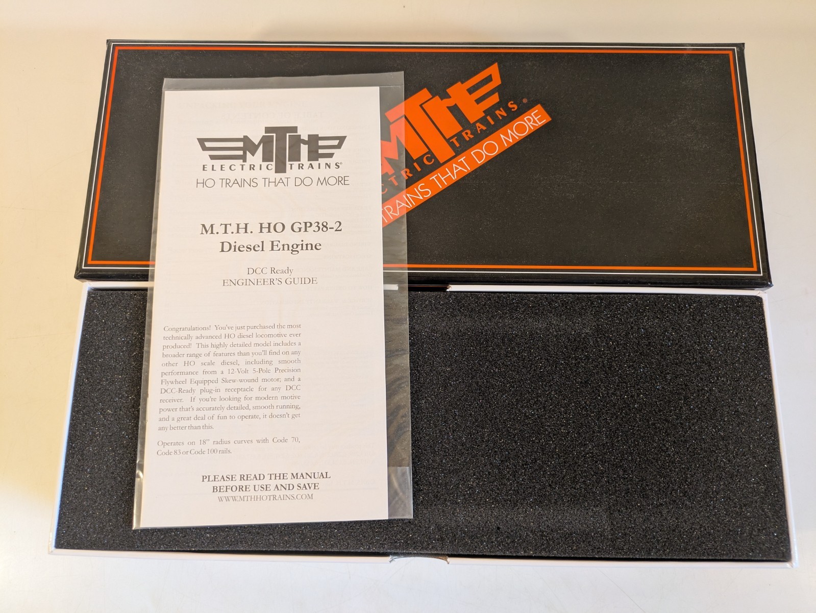 HO MTH EMD GP38-2 SP Southern Pacific DCC Ready NIB NOS # 85-2052-0