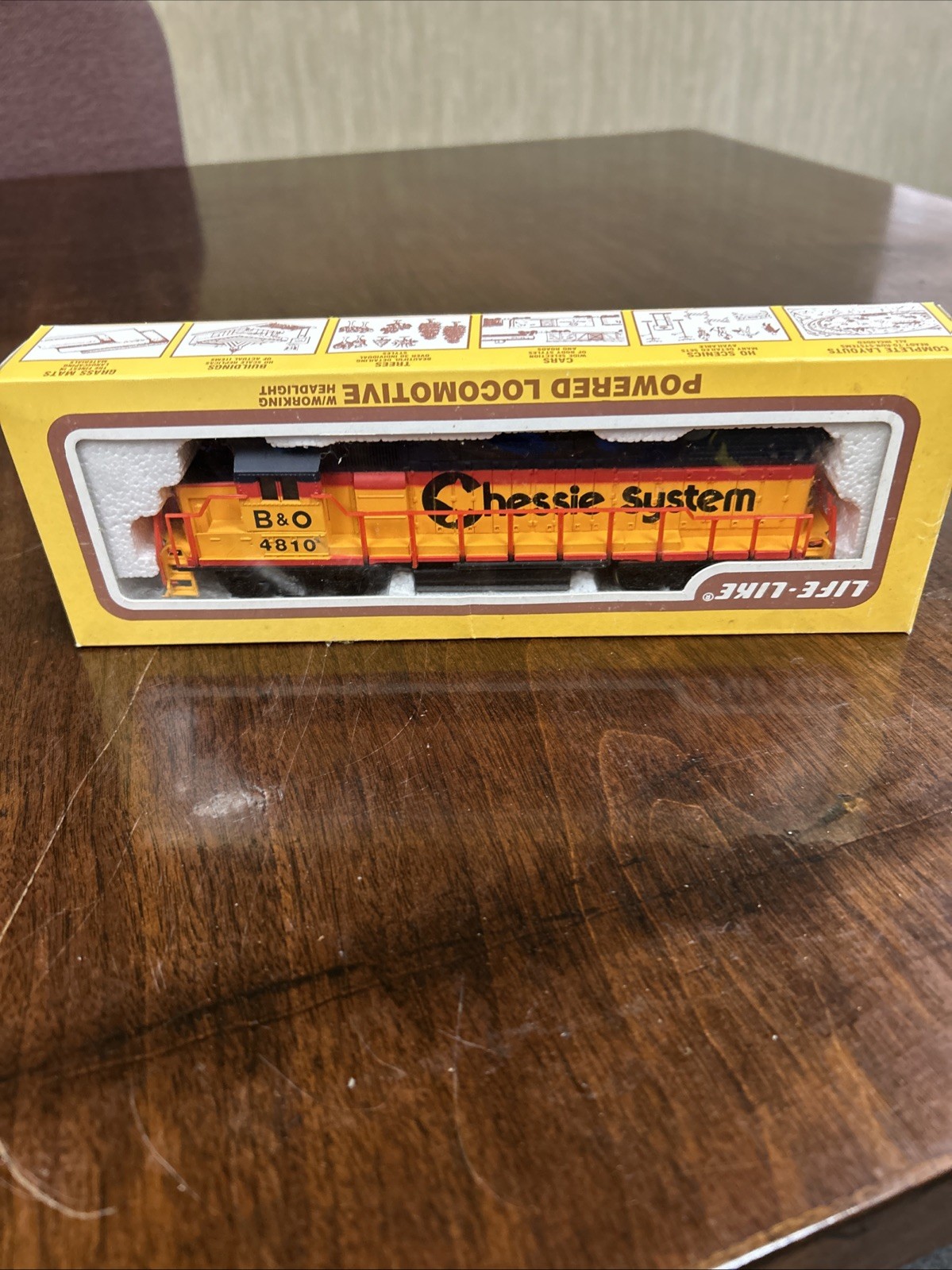Life-Like # Baltimore Ohio Chessie System Diesel Locomotive # 4810 in Box