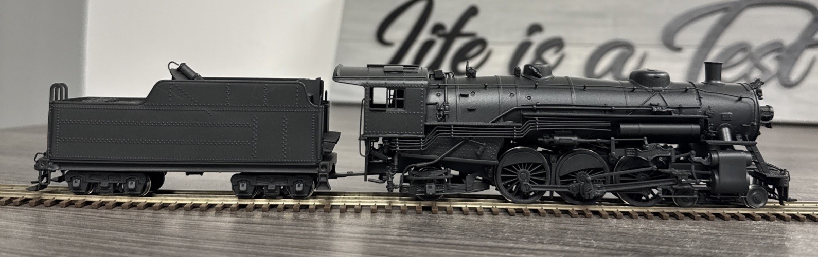 Pacific Fast Mail HO Brass Pacific USRA 4-6-2 – C/Ptd. Black & Needs TLC/DNR!