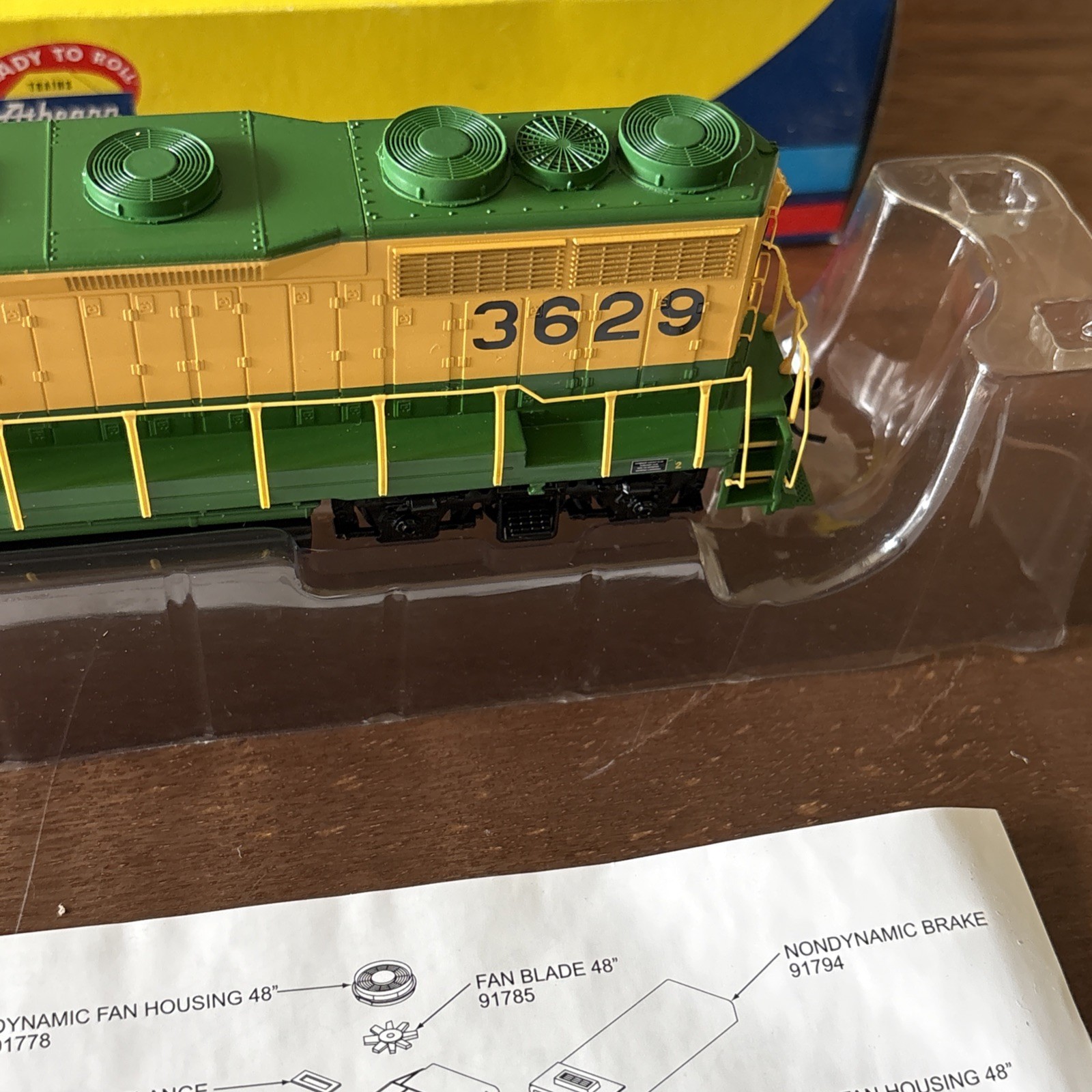 HO Scale Athearn RTR 91719 Reading Line GP35 Diesel Cab 3629 DCC