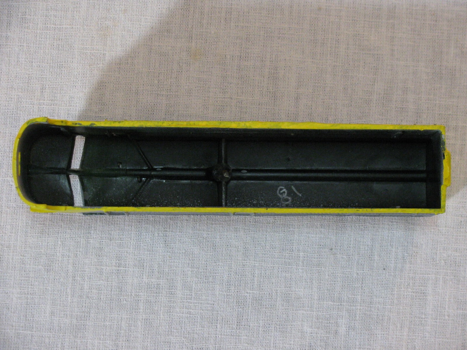 Vtg HO Scale Diesel Locomotive Shell ONLY,Unlettered No #,Yellow/Gray,Unmarked r