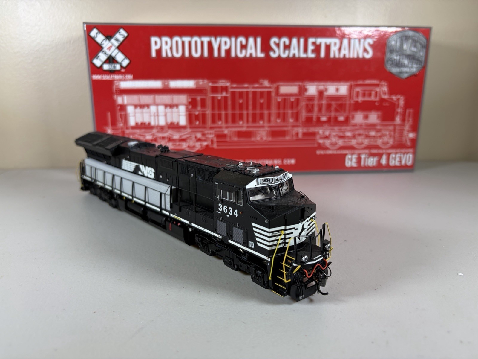 HO ScaleTrains DCC Sound Norfolk Southern Tier 4 GEVO ET44AC #3634