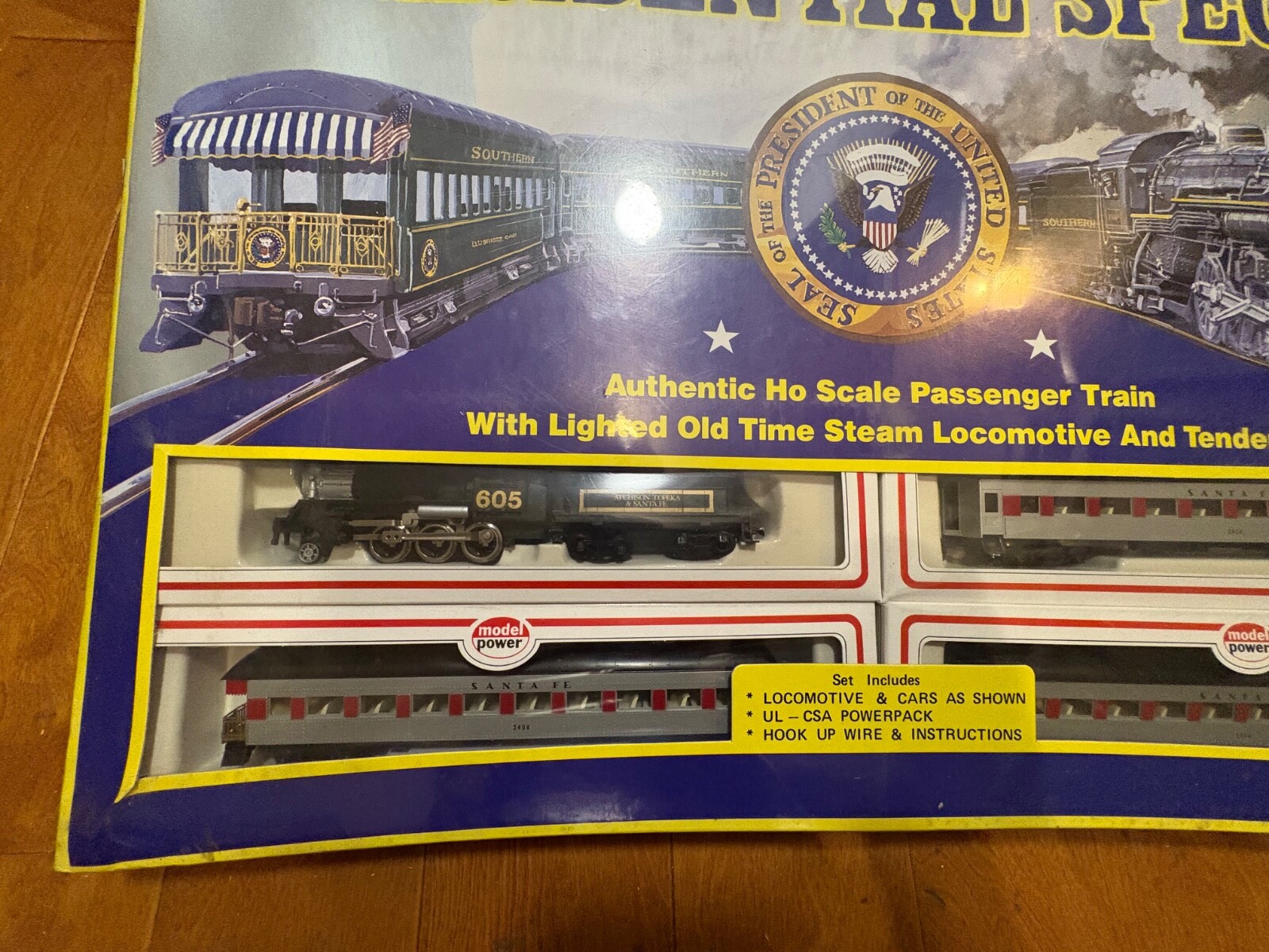 Model Power Presidential Special ATSF 605 Locomotive Santa Fe 3404 Cars UNUSED