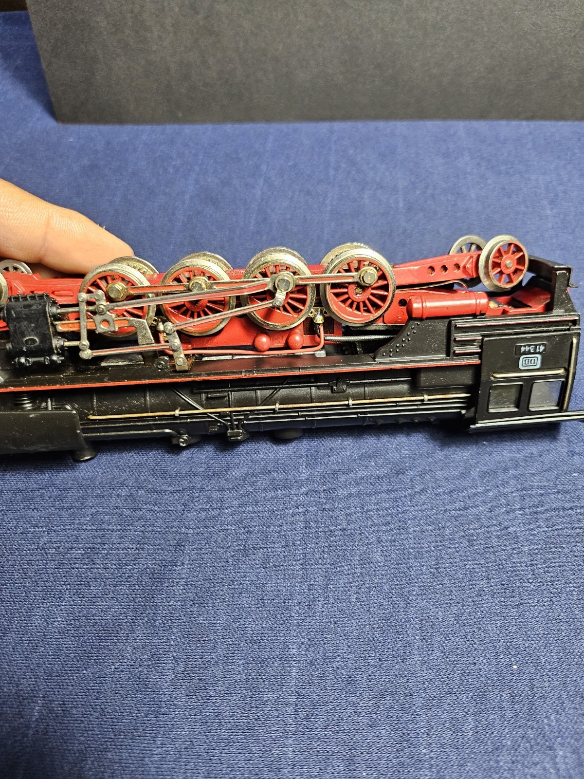 Fleischmann Germam STEAM LOCOMOTIVE Diecast Metal looks in good condition