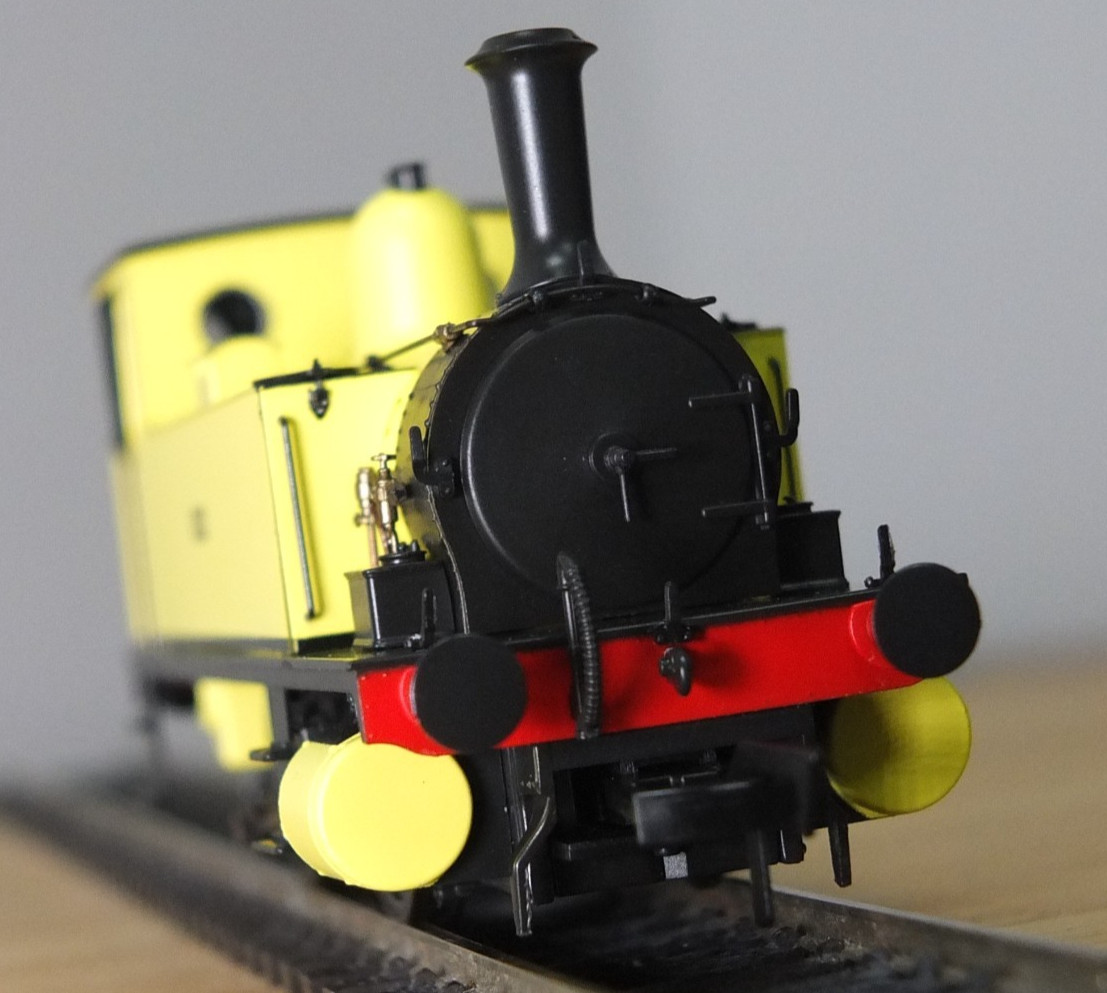 Dapol 4S-018-010 OO gauge LSWR B4 Class steam locomotive – yellow ’Sussex’