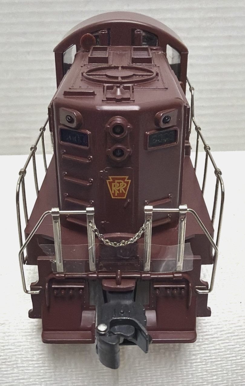 RMT-4221 O/O27 PENSY TUSCAN POWERED GP DIESEL LOCOMOTIVE #8003 LNIB