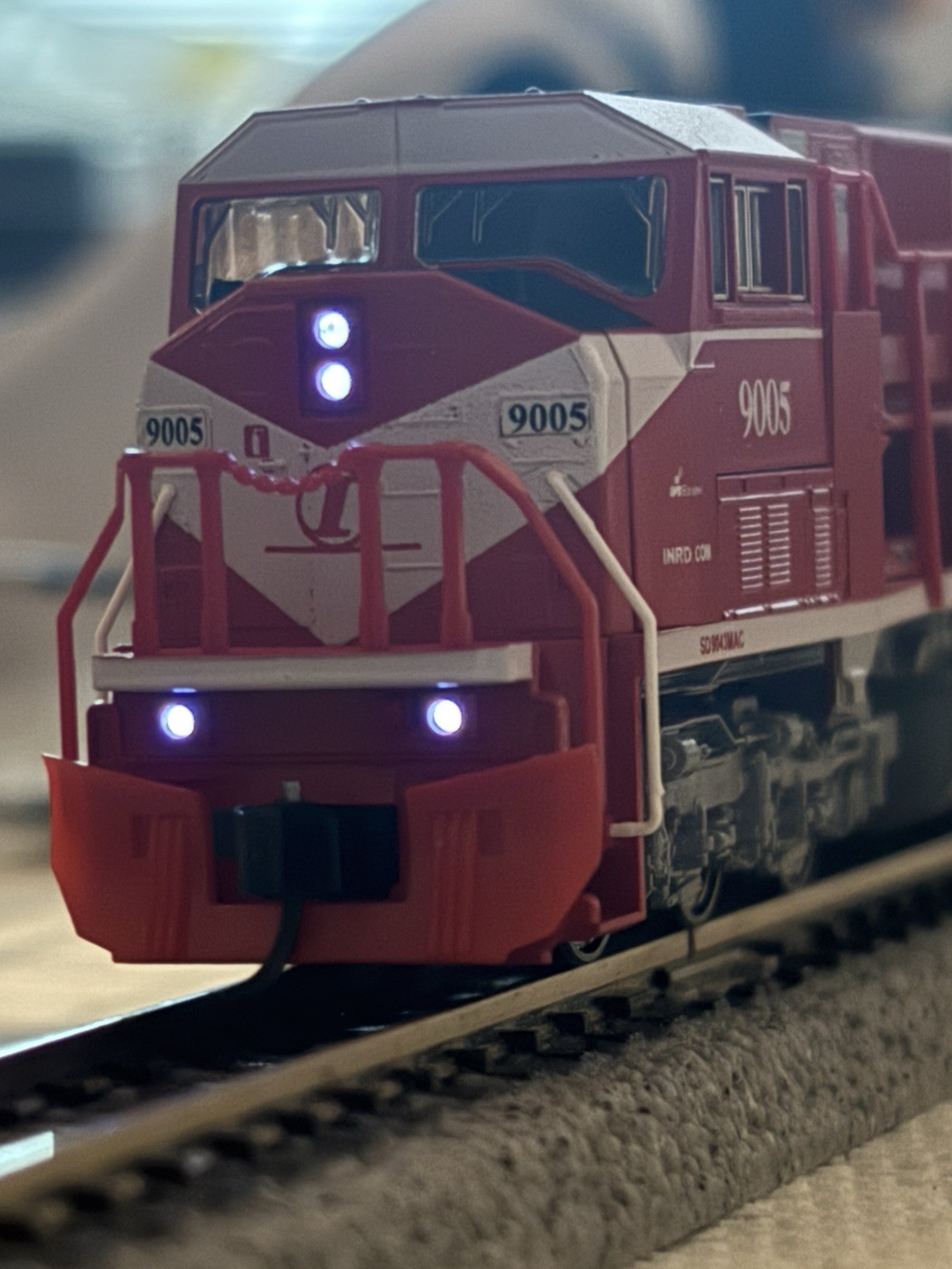 Kato SD90/43MAC INDIANA Rail Road Locomotive #9005 W/XL Sound